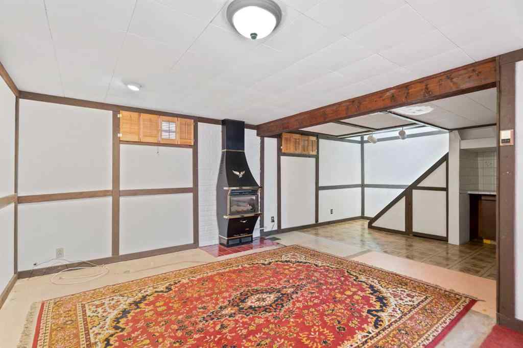 MLS® A2264598 - 5316 Thorncliffe Drive NW in Thorncliffe Calgary, Residential