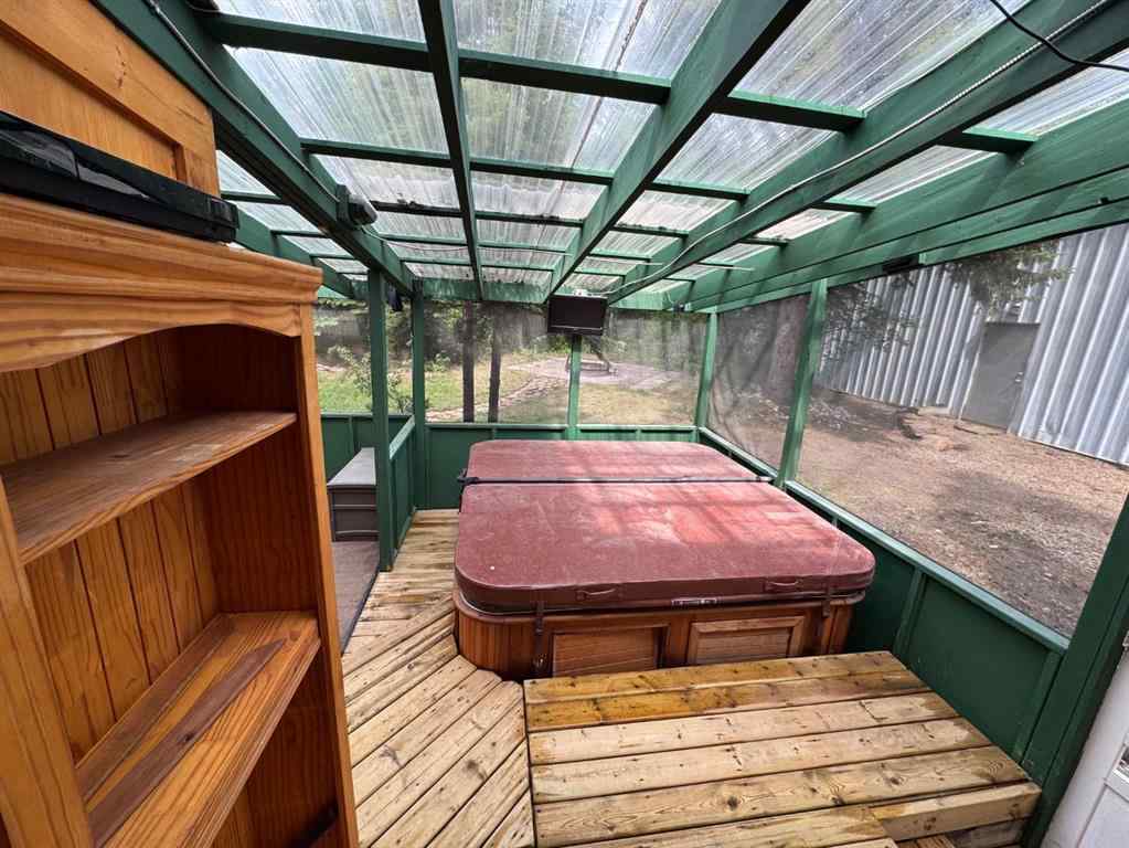 MLS® A2264600 - 126 Community Lane  in Saprae Creek Estates Saprae Creek, Residential