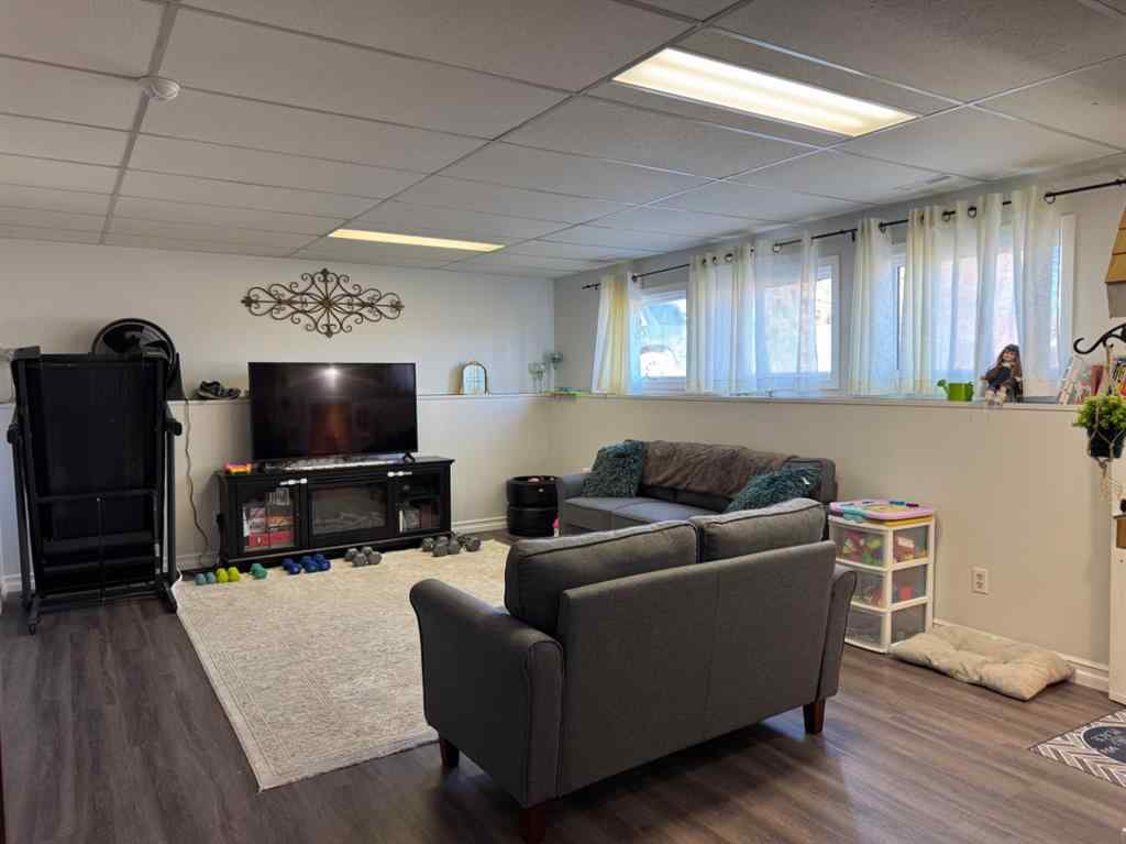 MLS® A2264606 - 11632 120 Avenue Close  in NONE Fairview, Residential