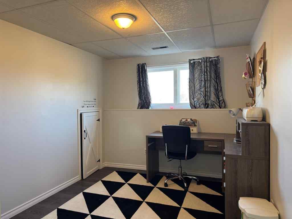 MLS® A2264606 - 11632 120 Avenue Close  in NONE Fairview, Residential