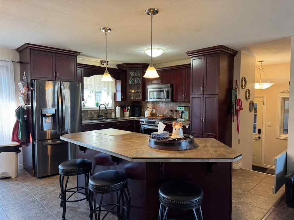 MLS® A2264606 - 11632 120 Avenue Close  in NONE Fairview, Residential