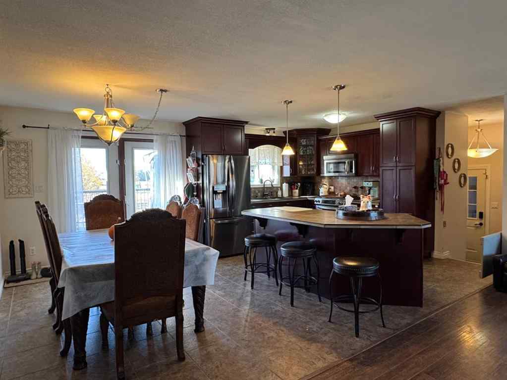 MLS® A2264606 - 11632 120 Avenue Close  in NONE Fairview, Residential