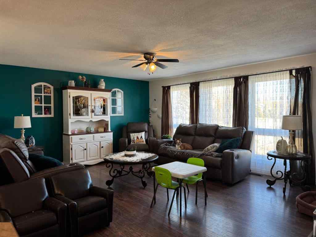 MLS® A2264606 - 11632 120 Avenue Close  in NONE Fairview, Residential