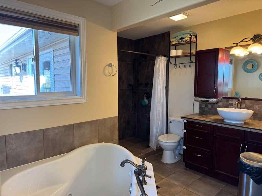 MLS® A2264606 - 11632 120 Avenue Close  in NONE Fairview, Residential