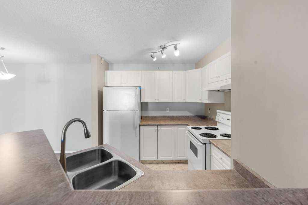 MLS® A2264609 - Unit #1410 17 Country Village Bay NE in Country Hills Village Calgary, Residential