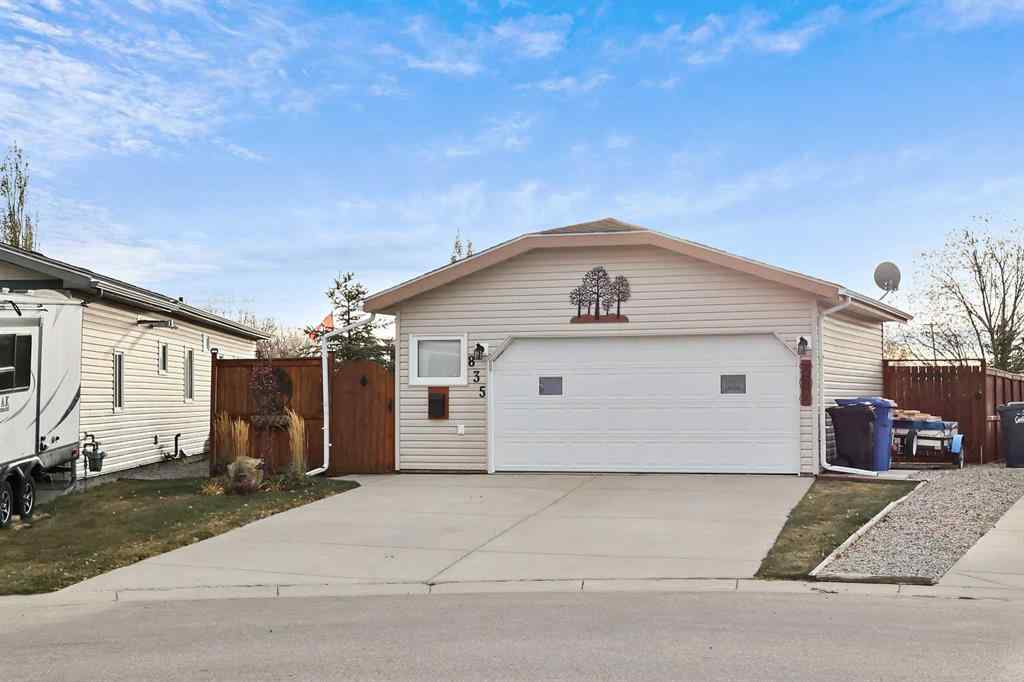 MLS® A2264611 - 835 Beckner Crescent  in NONE Carstairs, Residential