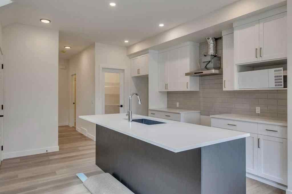 MLS® A2264614 - 225 Chelsea Court  in Chelsea_CH Chestermere, Residential