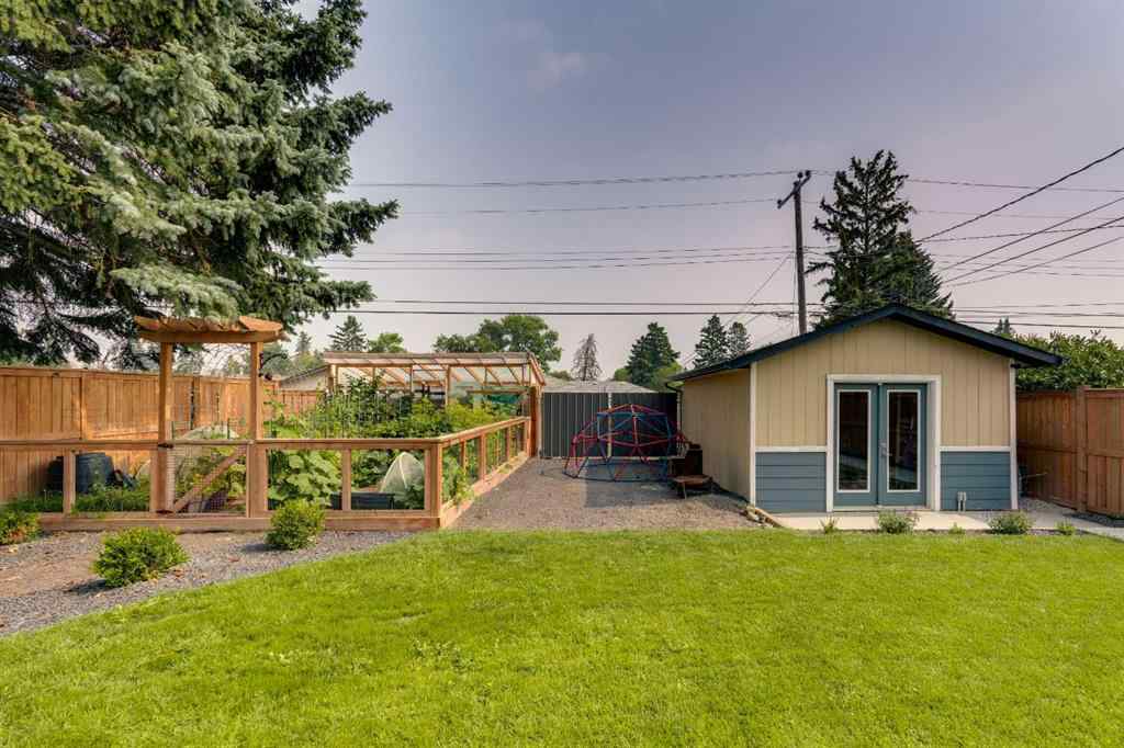 MLS® A2264619 - 2444 45 Street SE in Forest Lawn Calgary, Residential