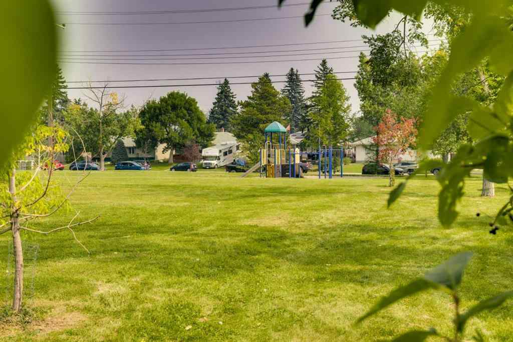 MLS® A2264619 - 2444 45 Street SE in Forest Lawn Calgary, Residential