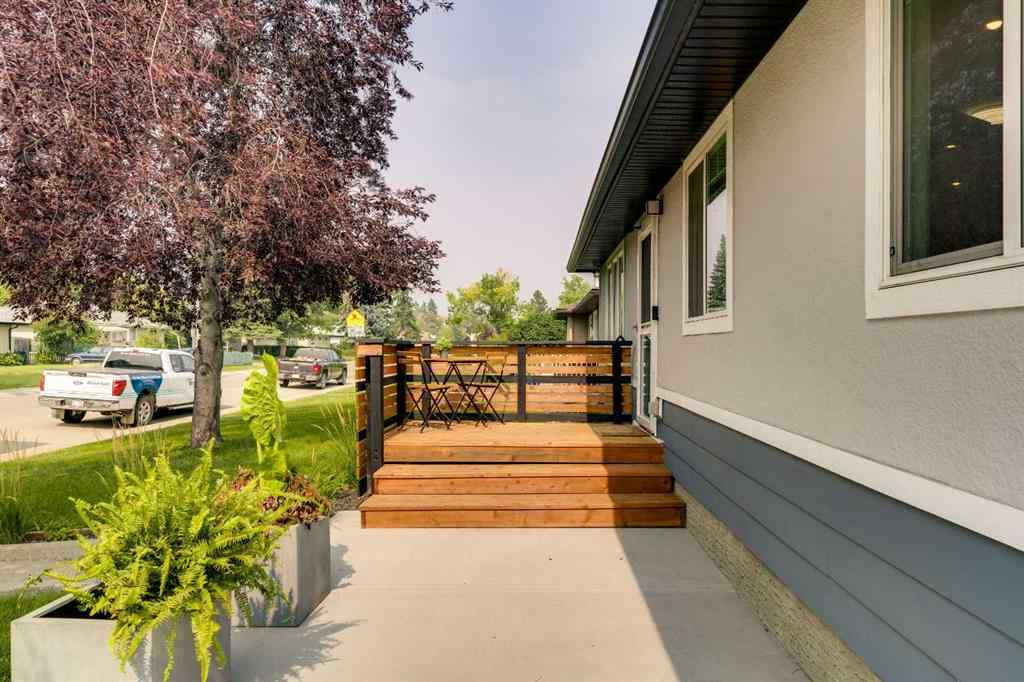 MLS® A2264619 - 2444 45 Street SE in Forest Lawn Calgary, Residential