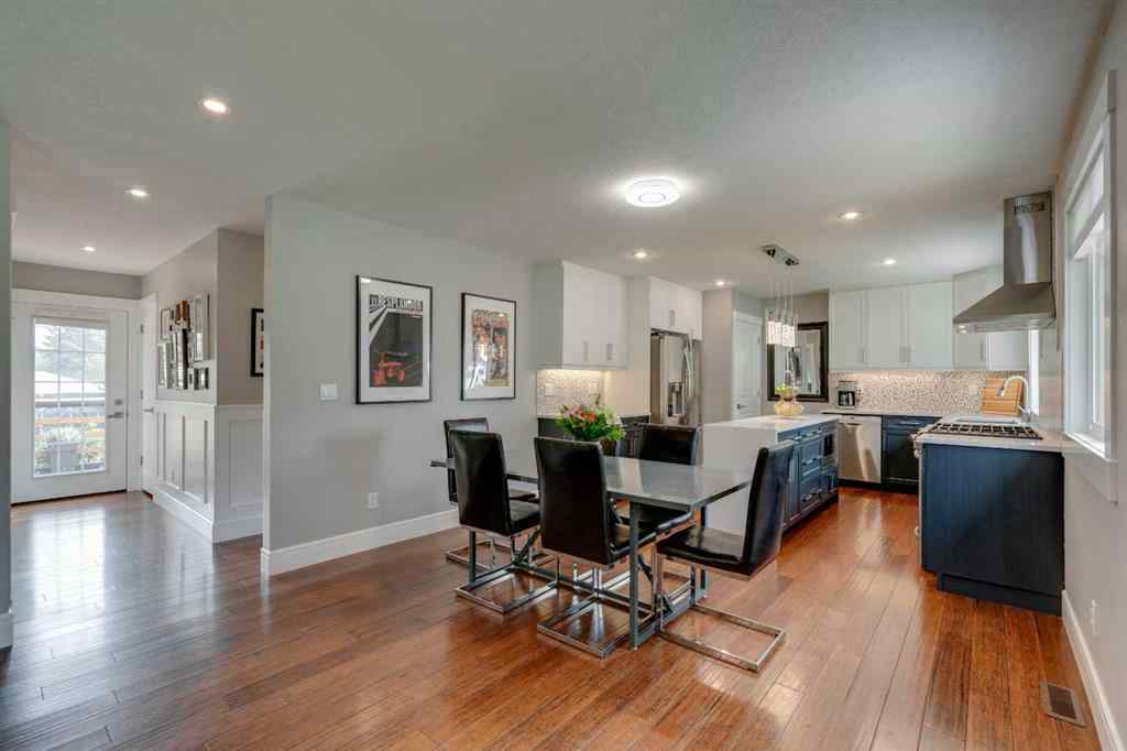 MLS® A2264619 - 2444 45 Street SE in Forest Lawn Calgary, Residential