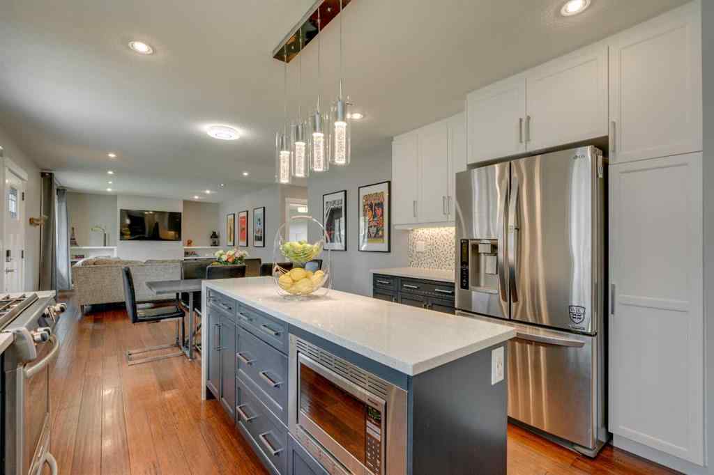 MLS® A2264619 - 2444 45 Street SE in Forest Lawn Calgary, Residential