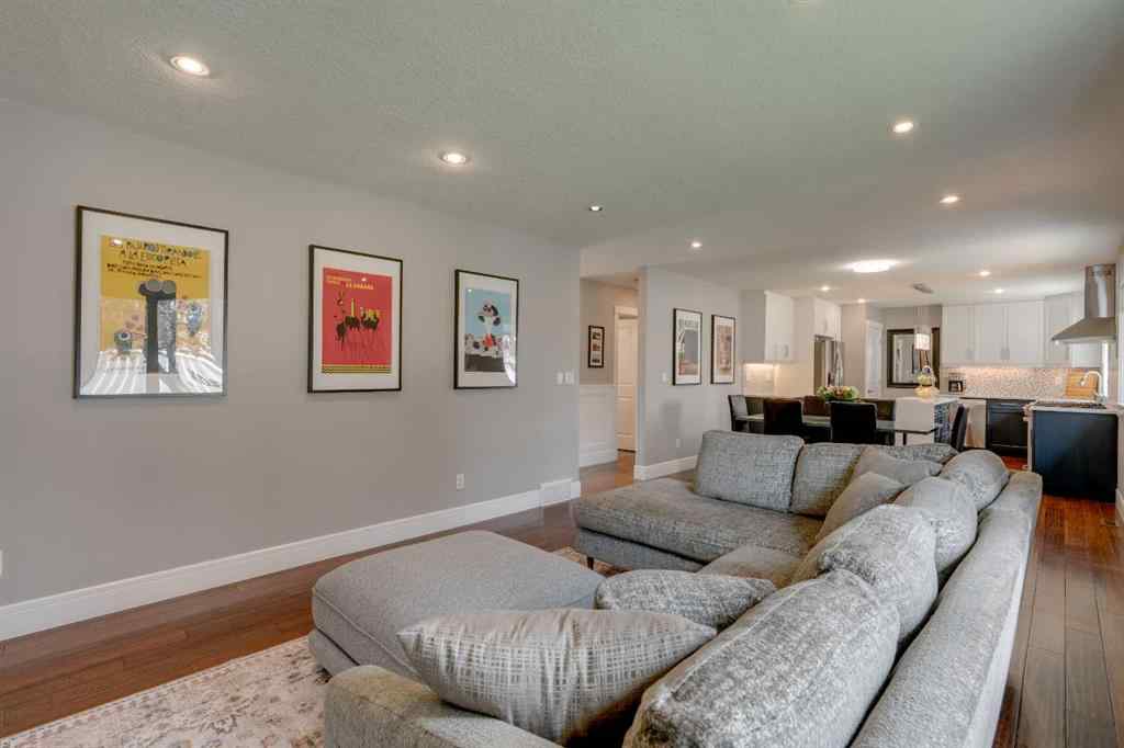 MLS® A2264619 - 2444 45 Street SE in Forest Lawn Calgary, Residential