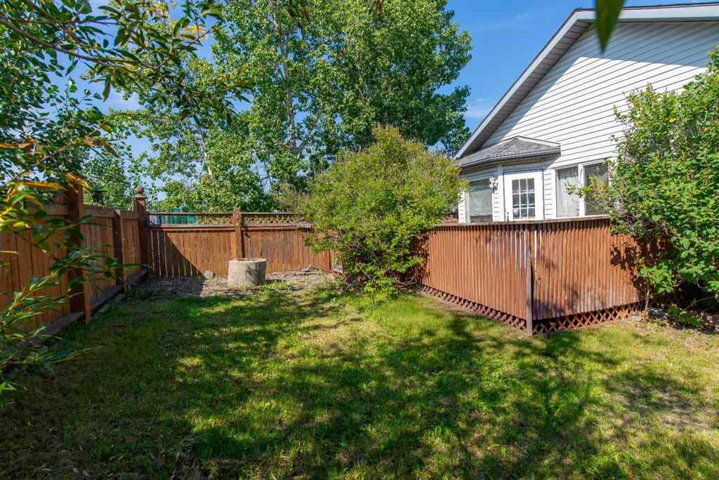 MLS® A2264621 - 152 Valley Meadow Close NW in Valley Ridge Calgary, Residential