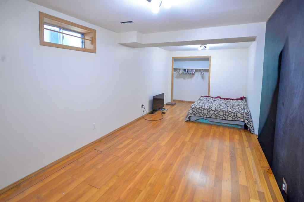 MLS® A2264621 - 152 Valley Meadow Close NW in Valley Ridge Calgary, Residential