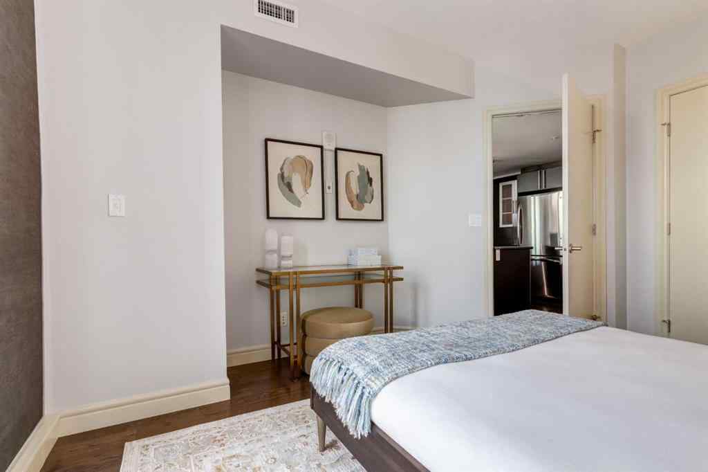 MLS® A2264632 - Unit #500 817 15 Avenue SW in Beltline Calgary, Residential