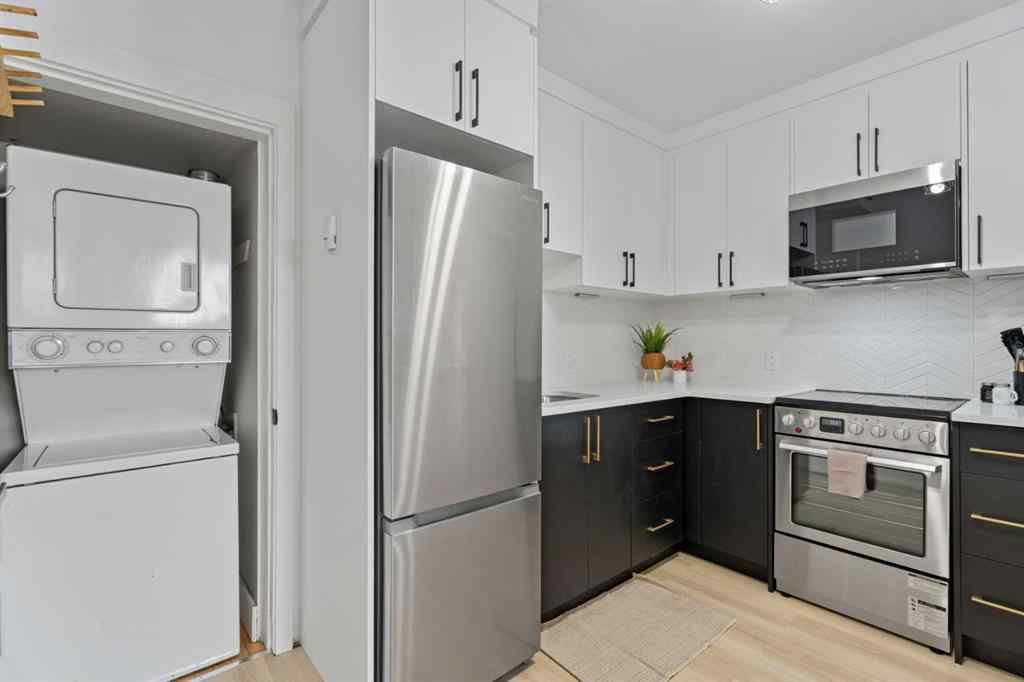 MLS® A2264637 - Unit #2 1530 26 Avenue SW in Bankview Calgary, Residential