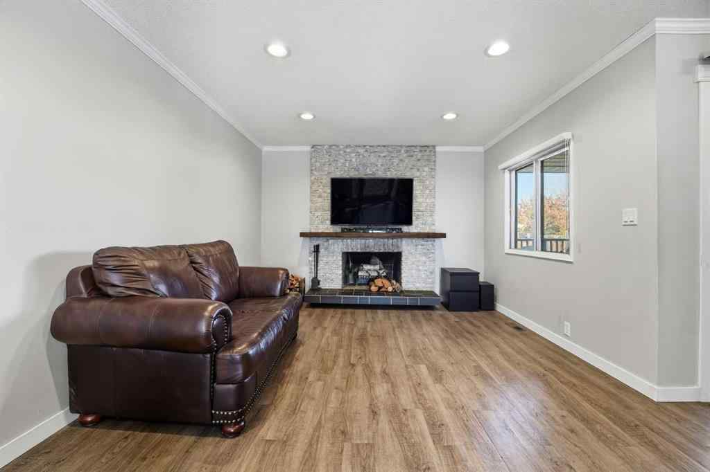 MLS® A2264638 - 155 Barrett Drive  in Bower Red Deer, Residential