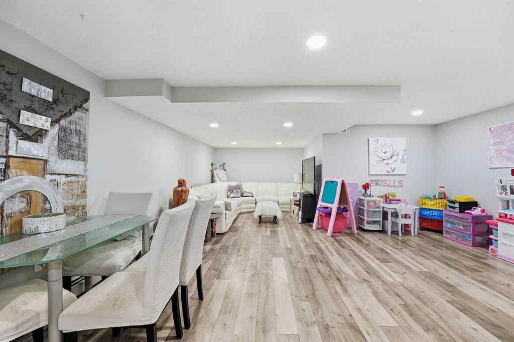 MLS® A2264638 - 155 Barrett Drive  in Bower Red Deer, Residential