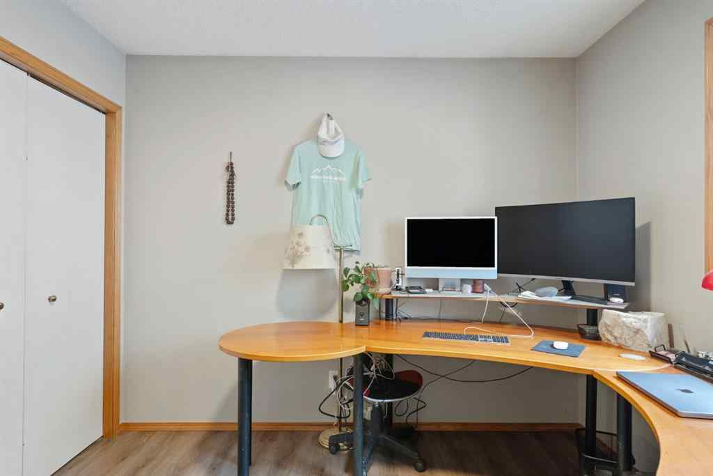 MLS® A2264639 - 132 Arbour Ridge Way NW in Arbour Lake Calgary, Residential