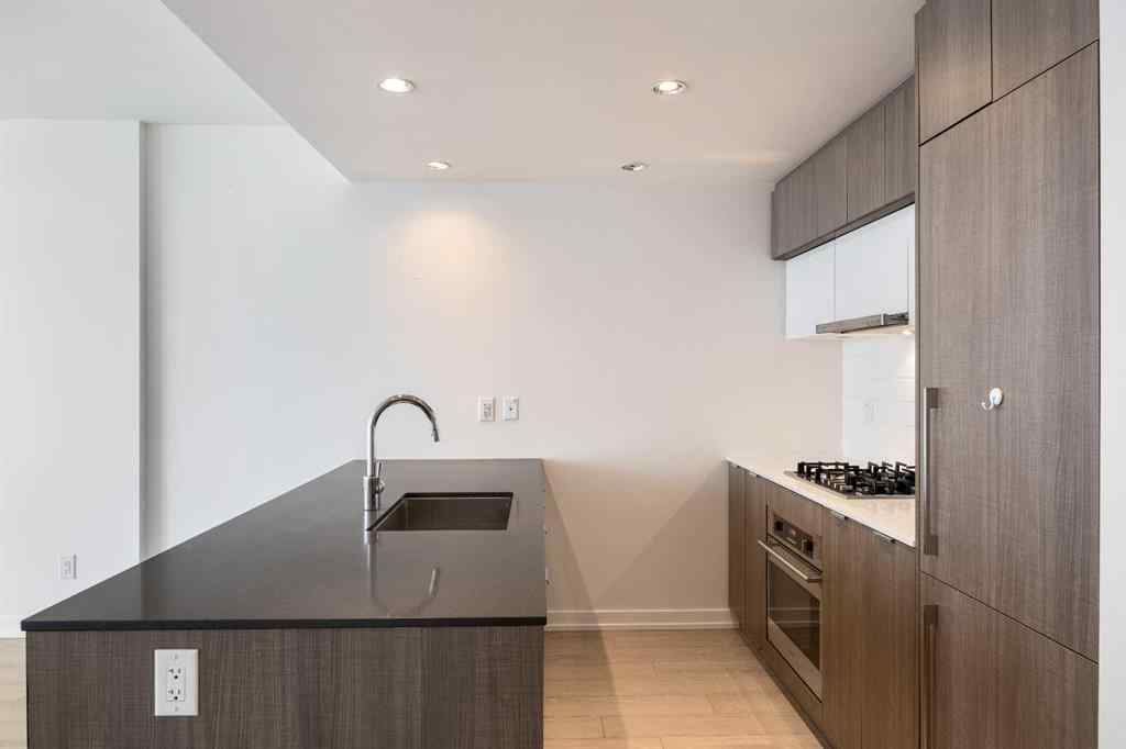 MLS® A2264645 - Unit #503 128 2 Street SW in Chinatown Calgary, Residential