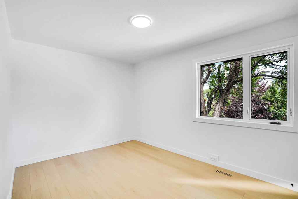 MLS® A2264648 - 5016 Nemiskam Road NW in North Haven Calgary, Residential