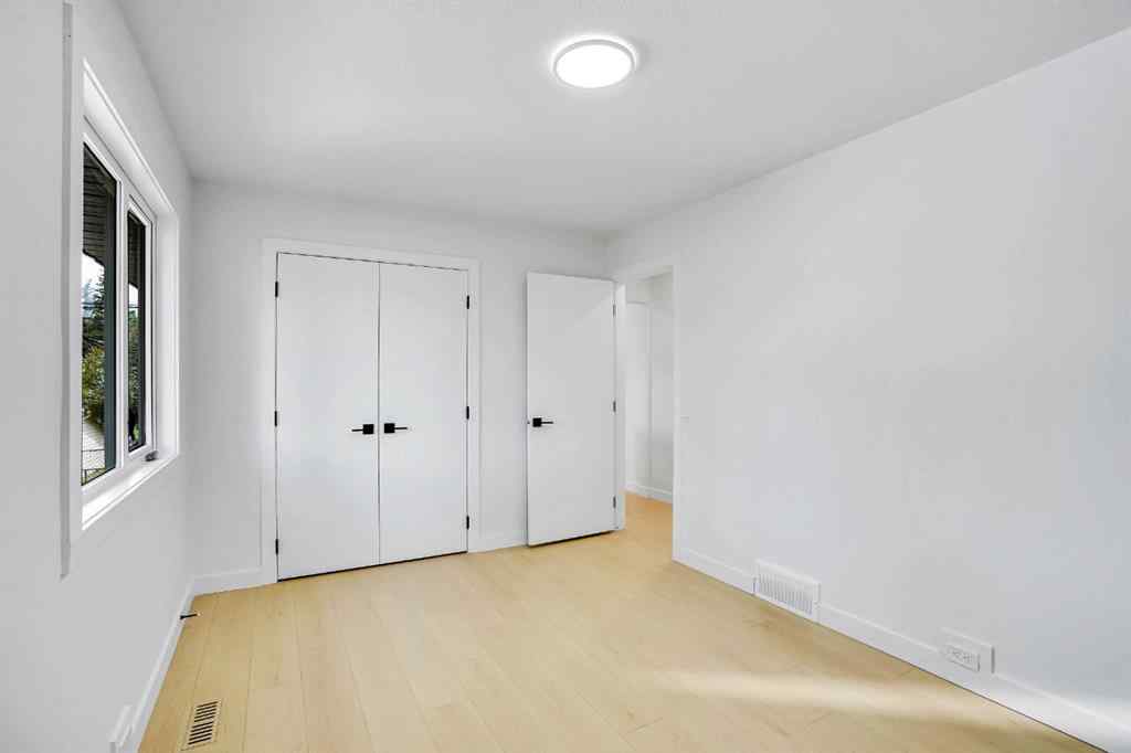 MLS® A2264648 - 5016 Nemiskam Road NW in North Haven Calgary, Residential