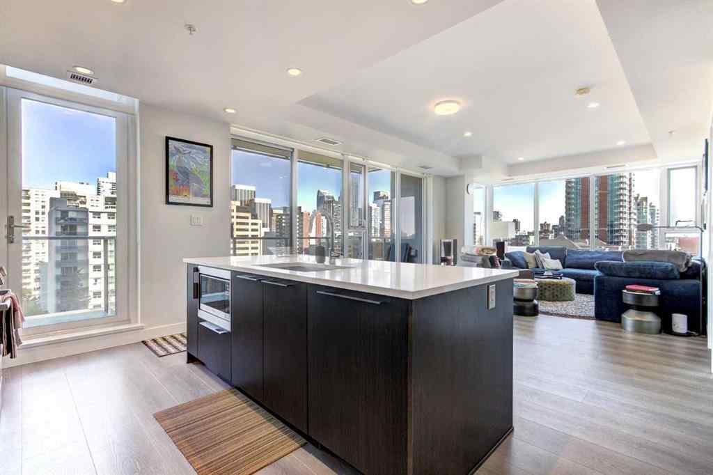 MLS® A2264650 - Unit #703 930 16 Avenue SW in Beltline Calgary, Residential