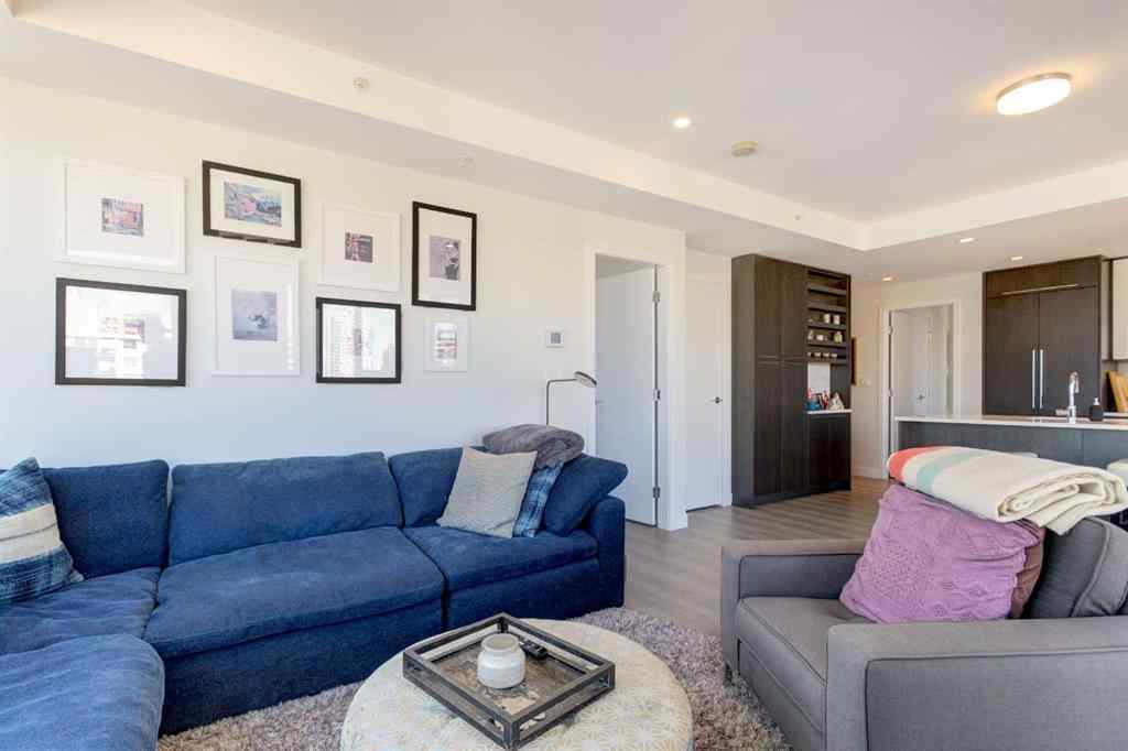 MLS® A2264650 - Unit #703 930 16 Avenue SW in Beltline Calgary, Residential