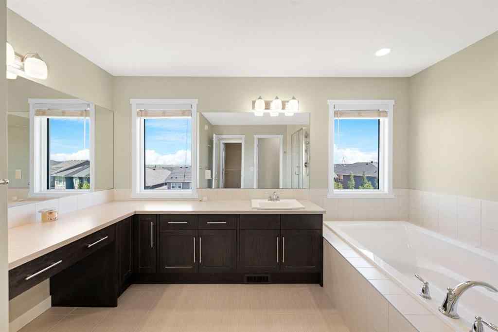 MLS® A2264651 - 140 Nolancrest Green NW in Nolan Hill Calgary, Residential