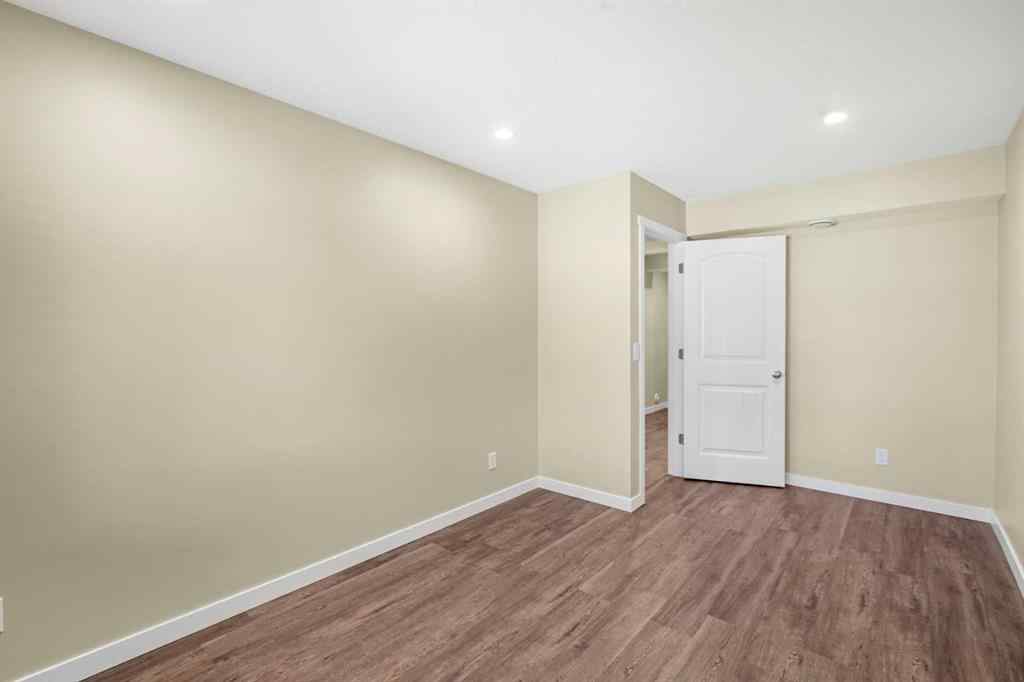 MLS® A2264651 - 140 Nolancrest Green NW in Nolan Hill Calgary, Residential