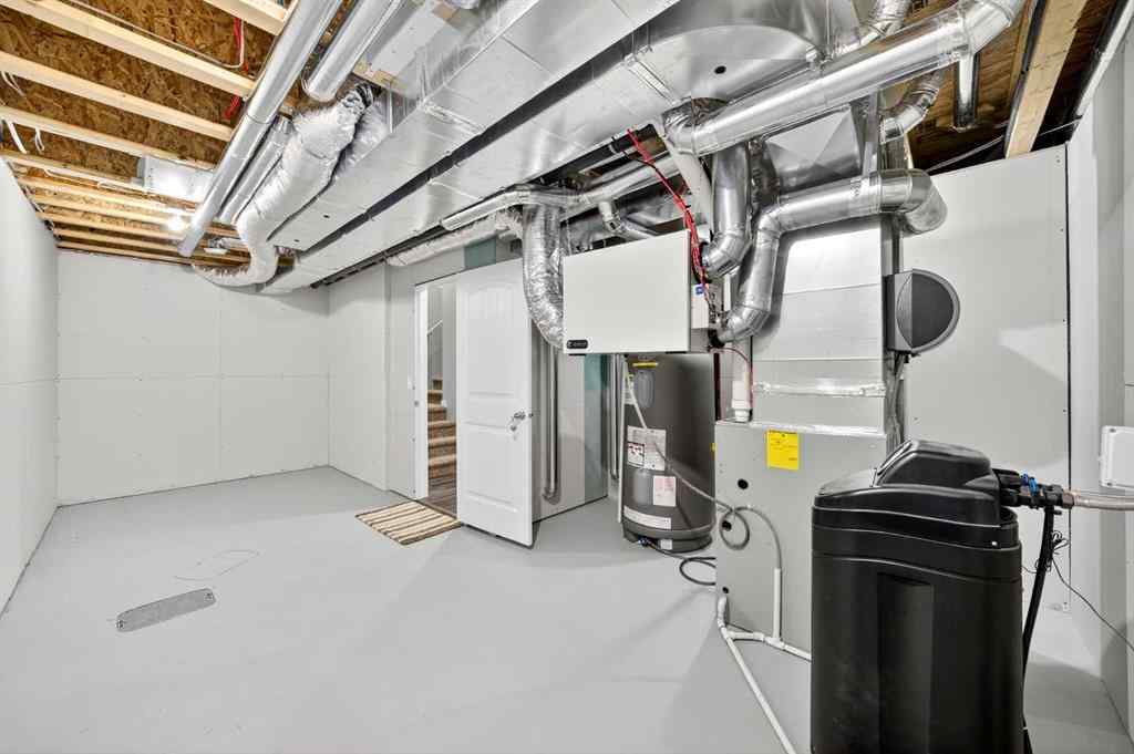 MLS® A2264651 - 140 Nolancrest Green NW in Nolan Hill Calgary, Residential