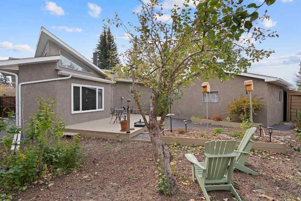 MLS® A2264652 - 9632 Oakcliffe Drive SW in Oakridge Calgary, Residential