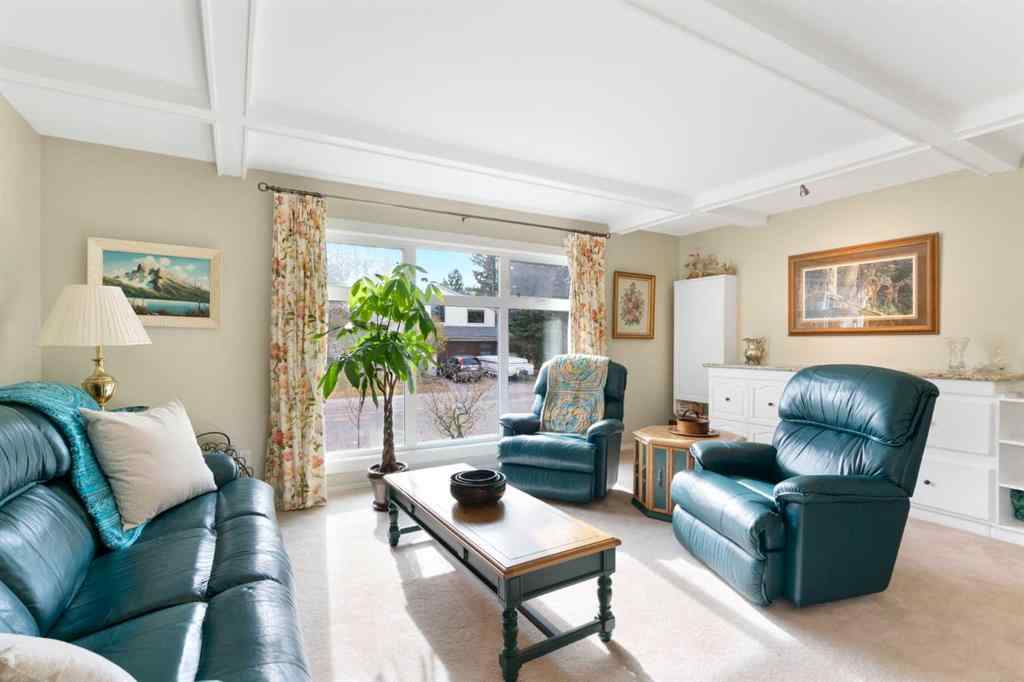 MLS® A2264652 - 9632 Oakcliffe Drive SW in Oakridge Calgary, Residential