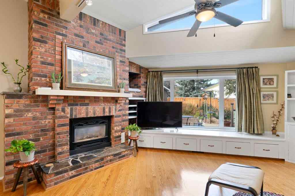 MLS® A2264652 - 9632 Oakcliffe Drive SW in Oakridge Calgary, Residential