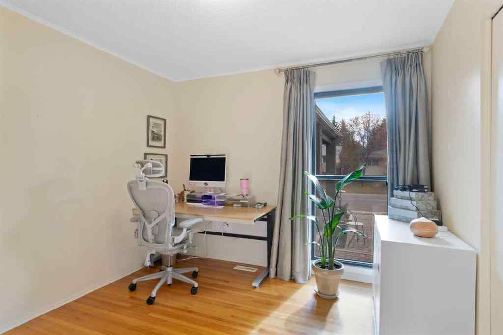 MLS® A2264652 - 9632 Oakcliffe Drive SW in Oakridge Calgary, Residential