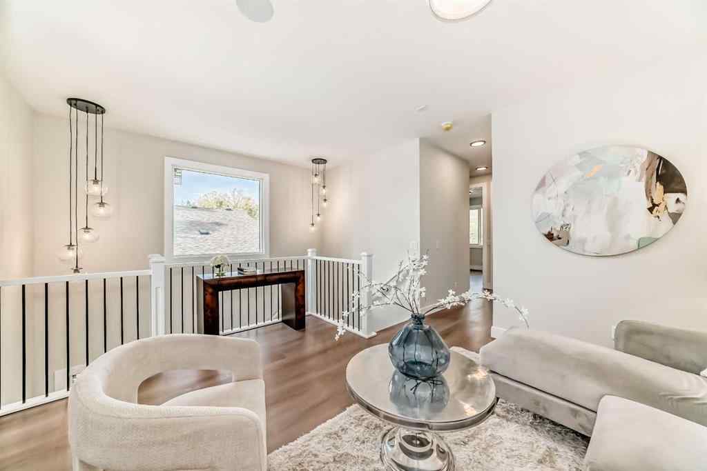 MLS® A2264653 - 2528 7 Avenue NW in West Hillhurst Calgary, Residential