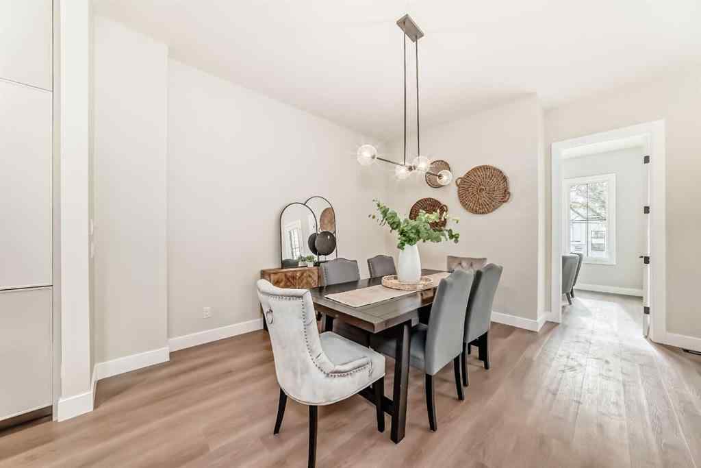 MLS® A2264653 - 2528 7 Avenue NW in West Hillhurst Calgary, Residential