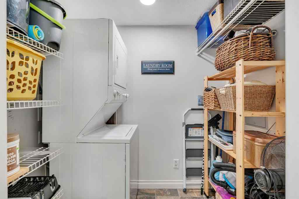 MLS® A2264663 - Unit #101 8 Hemlock Crescent SW in Spruce Cliff Calgary, Residential