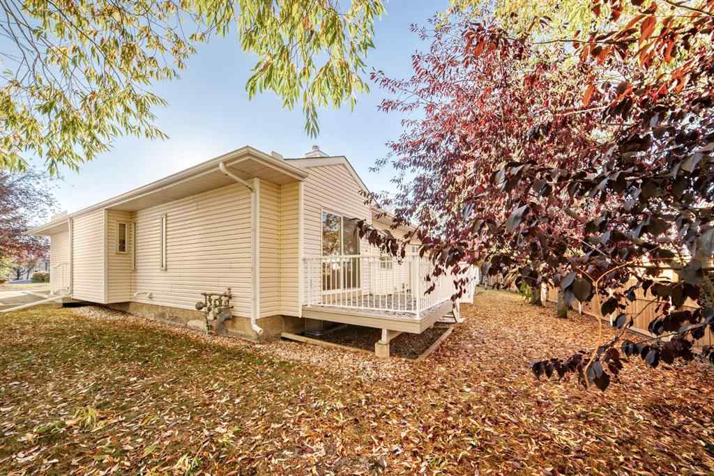 MLS® A2264664 - 126 Hawkstone Manor NW in Hawkwood Calgary, Residential