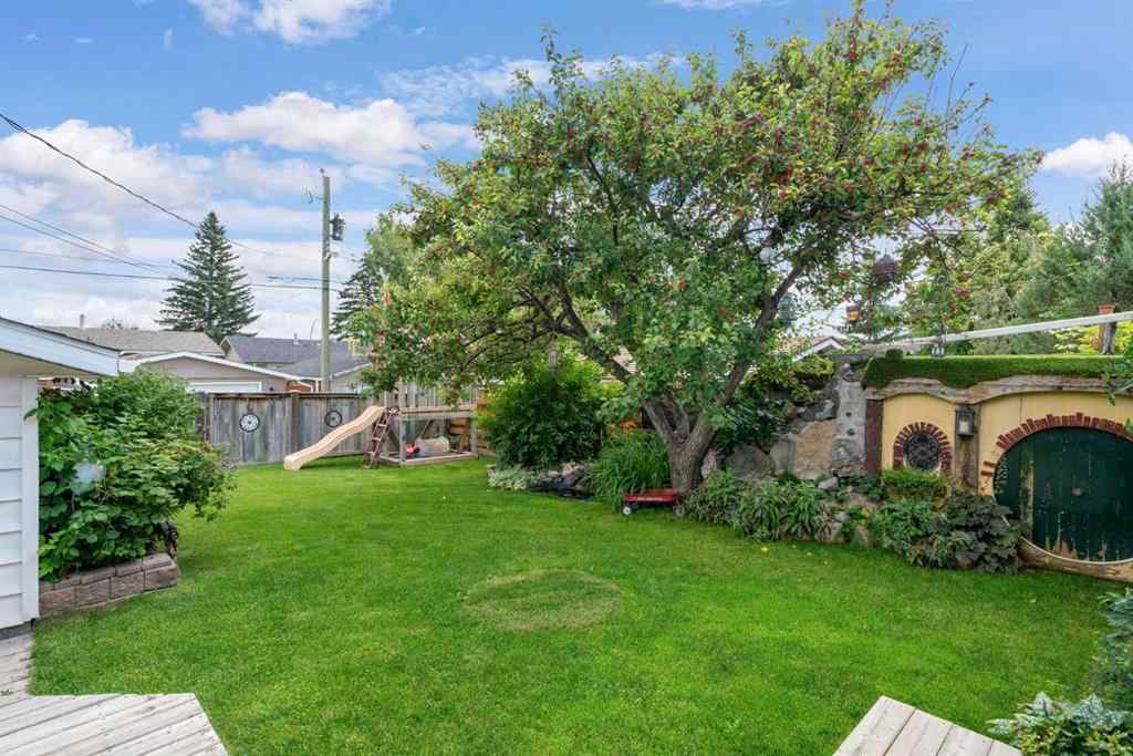 MLS® A2264665 - 9940 Wilde Road SE in Willow Park Calgary, Residential