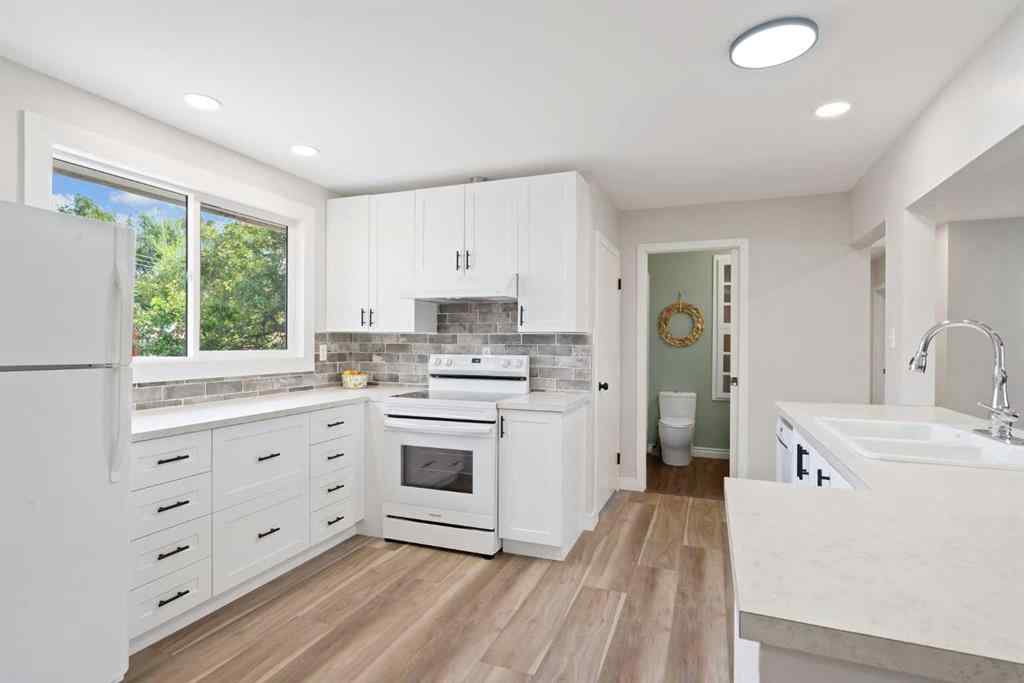 MLS® A2264665 - 9940 Wilde Road SE in Willow Park Calgary, Residential