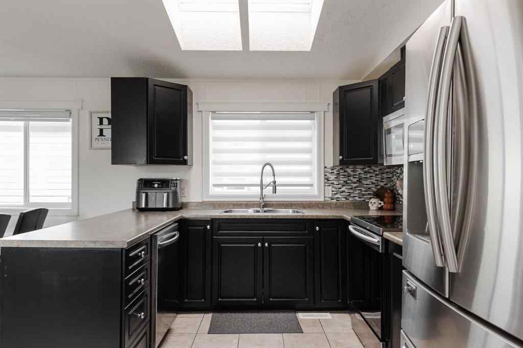 MLS® A2264666 - 152 Harpe Way  in Timberlea Fort McMurray, Residential