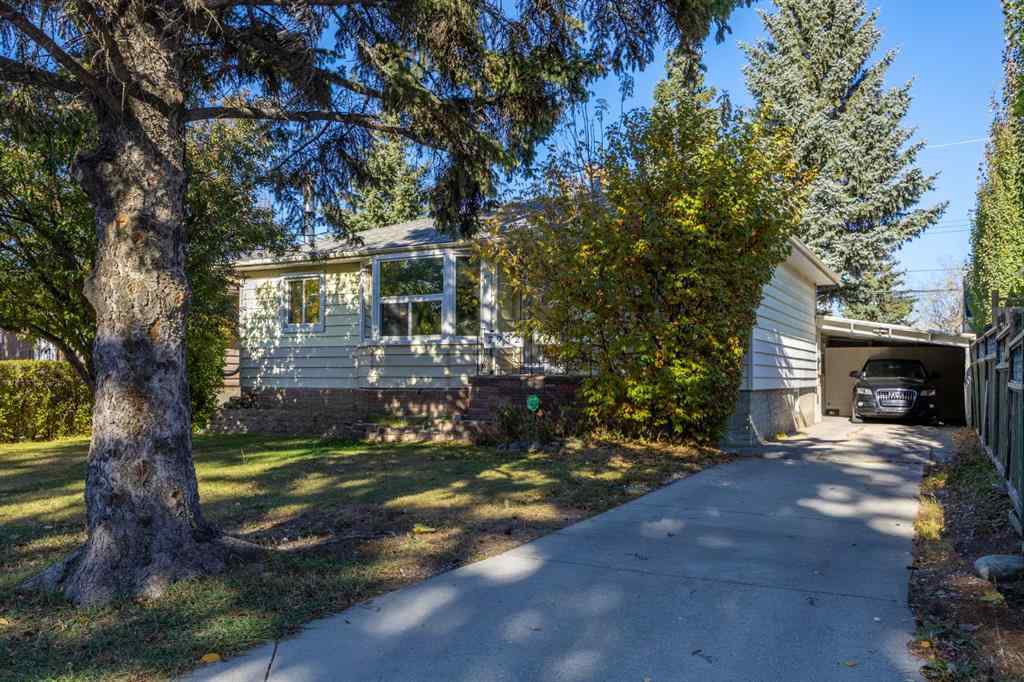 MLS® A2264667 - 7932 36 Avenue NW in Bowness Calgary, Residential