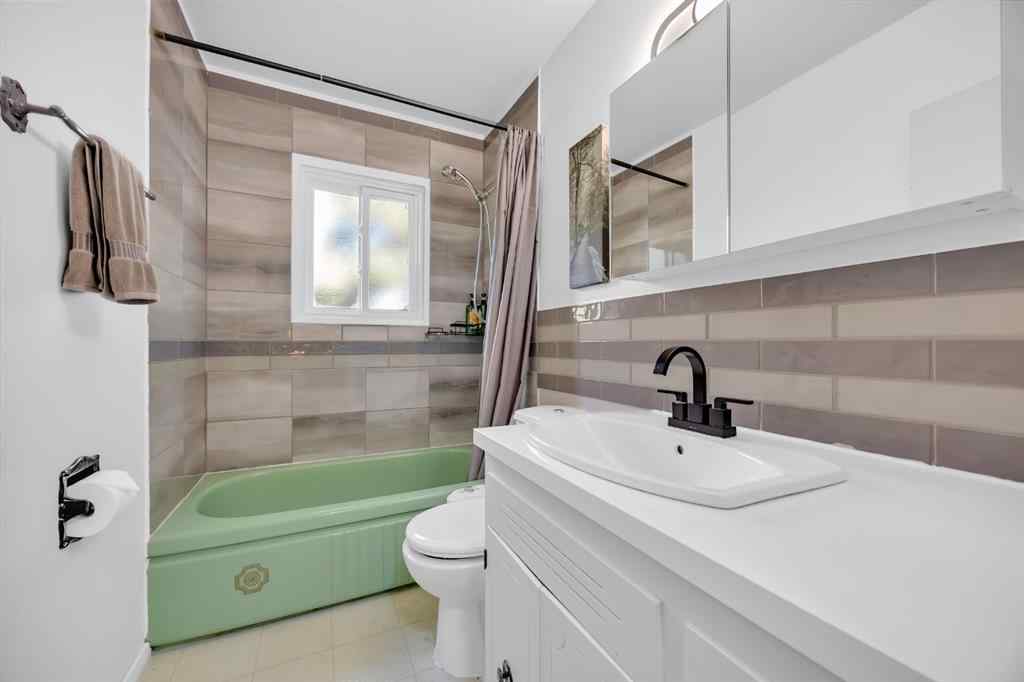 MLS® A2264667 - 7932 36 Avenue NW in Bowness Calgary, Residential