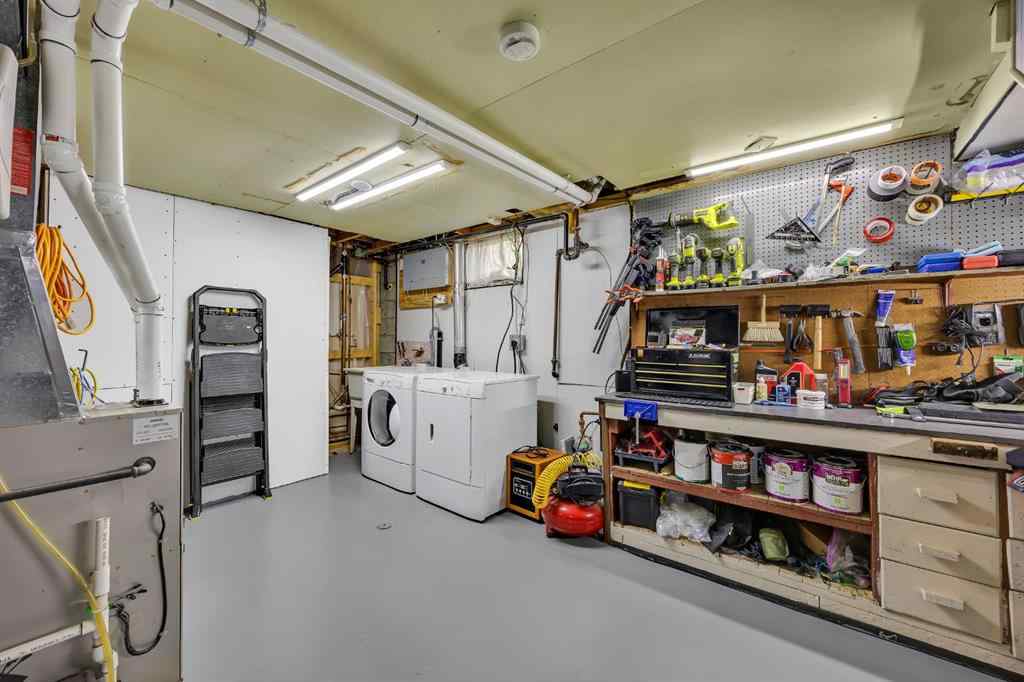 MLS® A2264667 - 7932 36 Avenue NW in Bowness Calgary, Residential