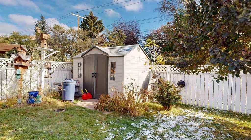 MLS® A2264672 - 8028 5 Street SW in Kingsland Calgary, Residential