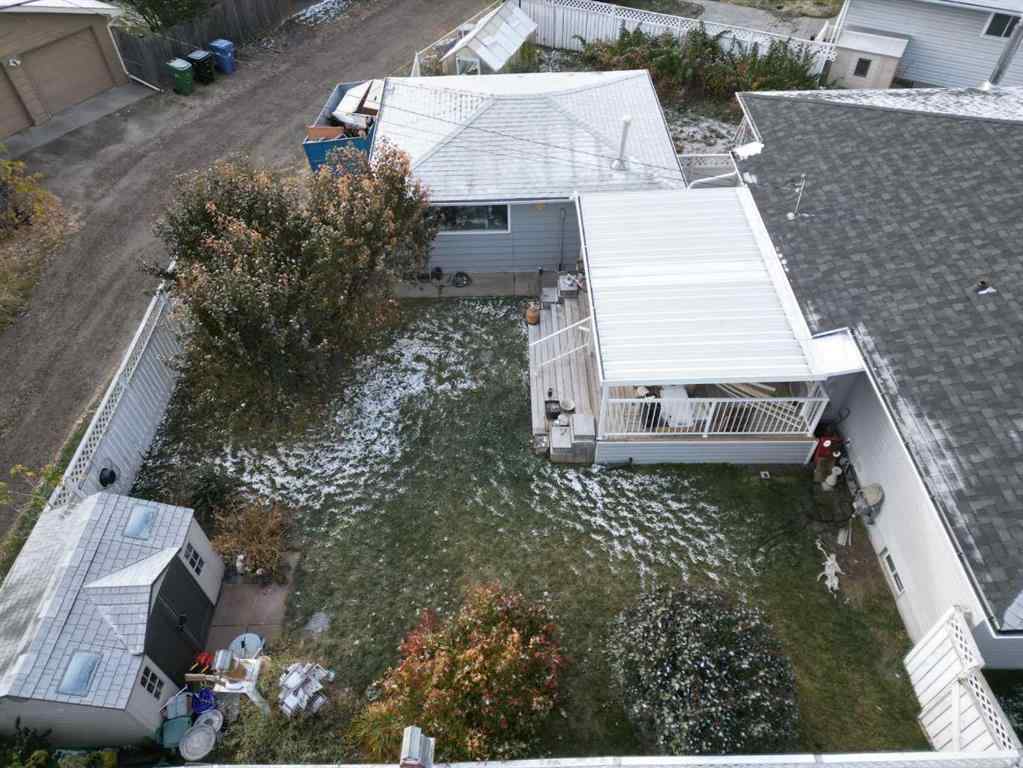 MLS® A2264672 - 8028 5 Street SW in Kingsland Calgary, Residential