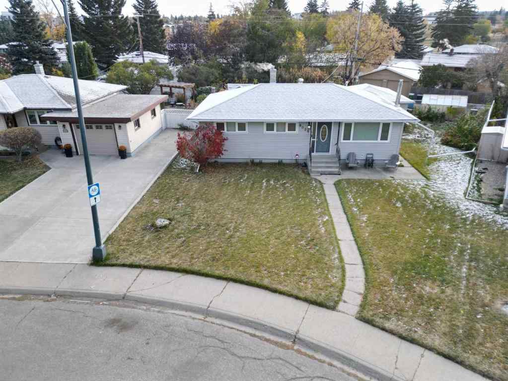 MLS® A2264672 - 8028 5 Street SW in Kingsland Calgary, Residential