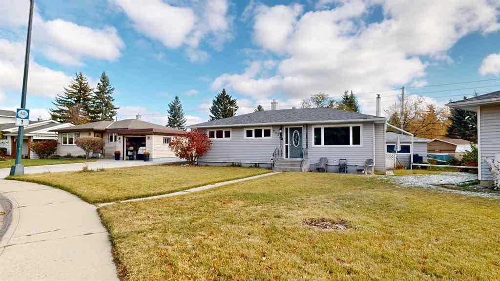 MLS® A2264672 - 8028 5 Street SW in Kingsland Calgary, Residential